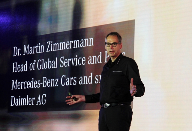 Daimler集團售後服務全球副總裁Dr. Zimmermann也親自解說Mercedes-Benz售後服務全球營運策略藍圖。