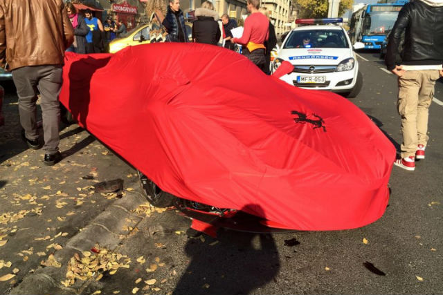 好消息是沒有任何人在這起車禍中傷亡，而目前當地警方也在釐清車禍肇因並著手調查。（圖片來源／Worldcarfans）