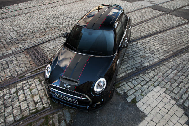 看起來不好惹！MINI Cooper S Carbon 美國開賣