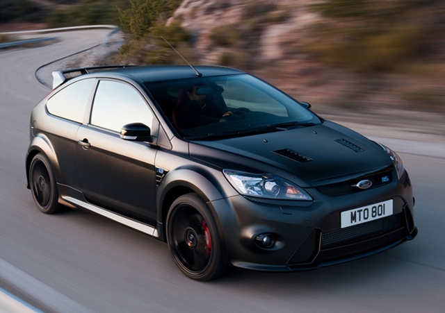 Focus RS的前輩Focus RS500，原廠公佈0~100km/h加速成績為5.6秒。