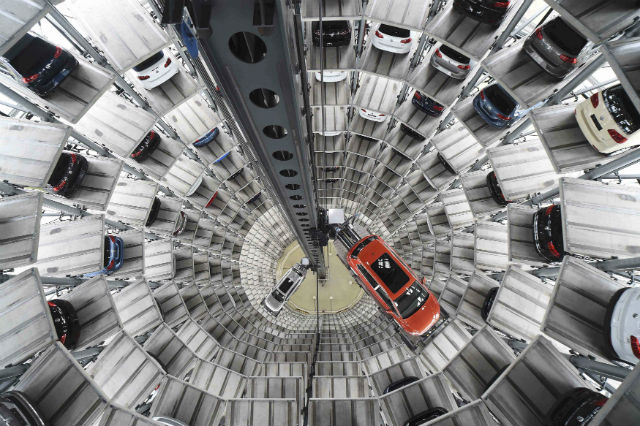 今年十月的銷售量下滑了3.5％，十月賣出了831,300輛汽車，而從今年以來已共售出了826萬輛，比去年一月至十月的銷輛足足少了1.7％。
