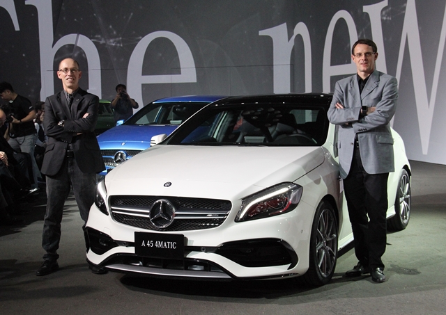 A 180 AMG Line、A 250 Sport、Mercedes-AMG A45 4MATIC配備豪華型雙區恆溫空調系統，增添後座冷氣出風口。