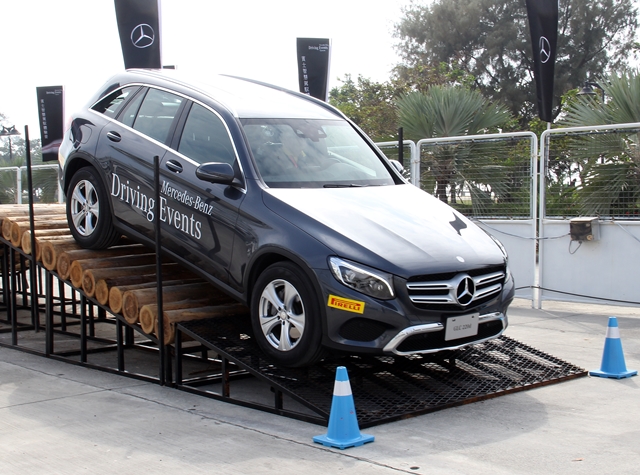 Mercedes-Benz 智慧駕馭體驗營 C450 AMG 4MATIC 熱情賽道