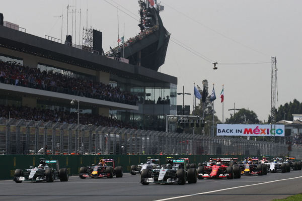 F1 墨西哥大賽獎 MERCEDES AMG PETRONAS 車隊包辦冠、亞軍
