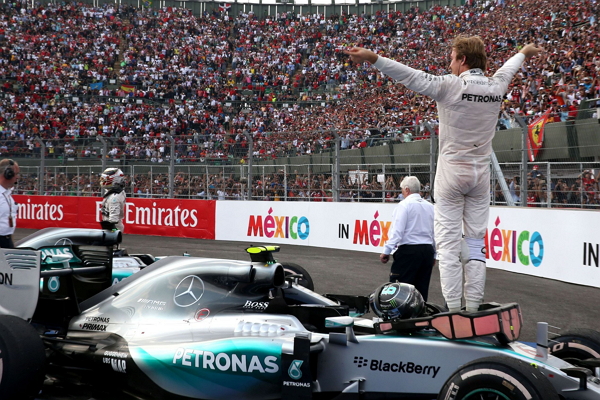 F1 墨西哥大賽獎 MERCEDES AMG PETRONAS 車隊包辦冠、亞軍