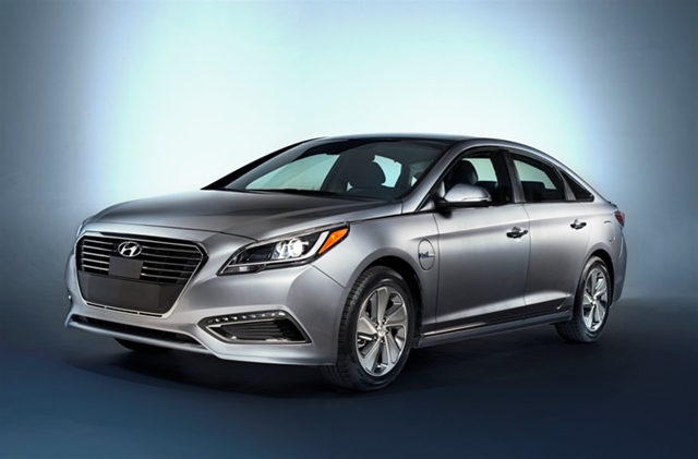 Hyundai Sonata PHEV所搭載的2.0升直四自然進氣引擎搭配50kW電動馬達。（圖片來源／Hyundai）