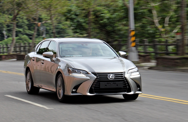 舒適豪華更勝激情！ Lexus GS200t 新車試駕