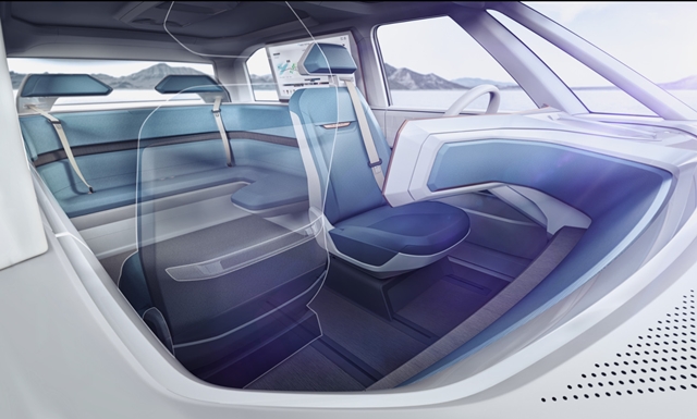 Budd-e Concept的車內也採用非傳統式設計，後座採用吧檯式環抱狀設計，營造出相當舒適愜意的空間。