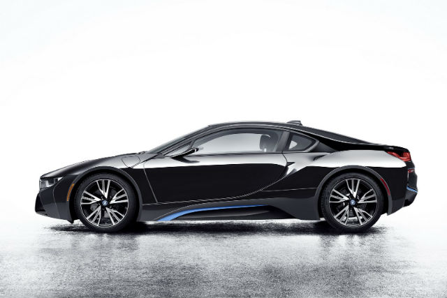 傳統後視鏡ByeBye  BMW i8 Mirrorless 改用後視行車記錄器