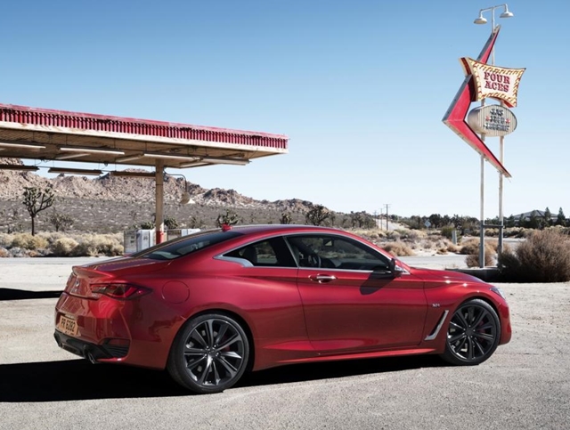 入門車型搭載與Q50車型相同，來自Mercedes-Benz的2.0升四缸渦輪增壓引擎，最大動力為208hp/35.7kgm。