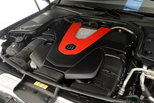 改裝計劃導入了Brabus專屬的PowerXtra B30-410動力升級套件，讓馬力一舉提升了43hp／5kgm，來到405hp／58kgm。