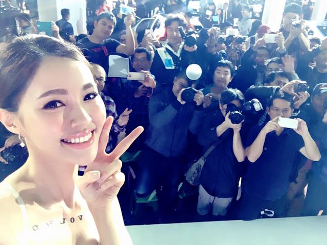 2016 台北車展  網路人氣前 10 大車模女神在這裡！