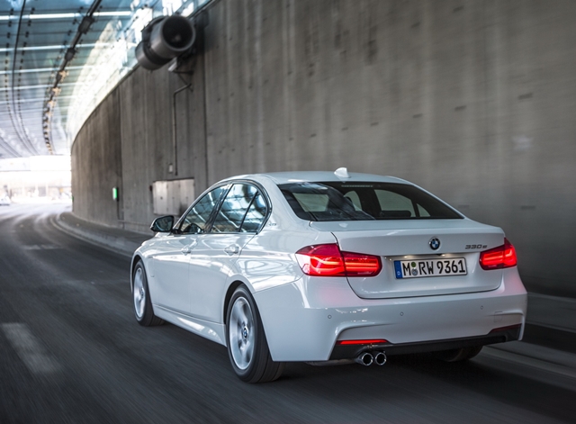 油電動力生力軍！BMW 330e 加速快又超省油！