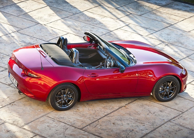目前採用後驅設定的Mazda MX-5敞篷小跑車，極有可能增添AWD全時四驅系統設定，但目前這項計畫還在原廠進行討論。