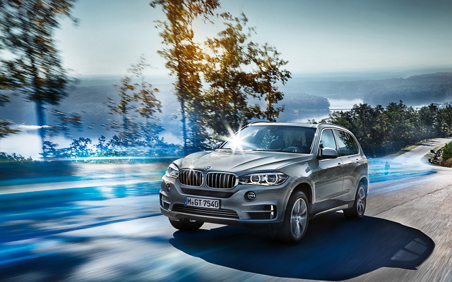 BMW 可望於 X5、X6 旗艦車型上導入 iDrive 觸控功能，但手勢操作功能仍是 7 系列房車獨享(圖片提供/BMW)