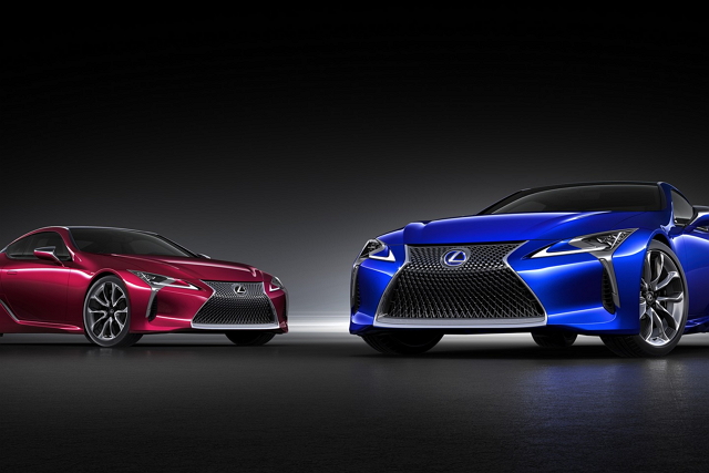 為了達成輕量化，Lexus LC 500h 在引擎蓋、車門、前懸吊等部件大量使用鋁合金材質，並採用碳纖維車頂與碳纖維玻璃複合材質的行李箱設計。車身尺碼為 4760mm*1920 mm*1345mm，軸距則是 2870mm。