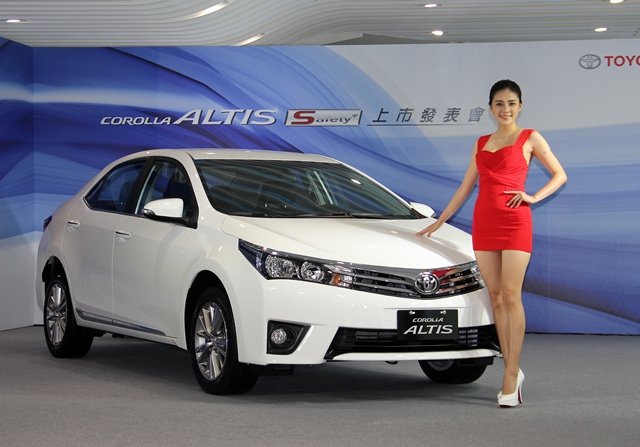 Toyota Altis 在新增 Safety+ 車型後，更是穩穩蟬聯國產銷售霸主，近日和泰汽車也將年輕化的 Corolla X 回歸 Altis 車系，產品內容相較 Carmy 豐富。
