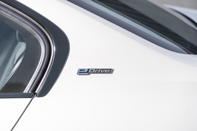 BMW 330e 插電油電車 省油功力比馬力還搶眼