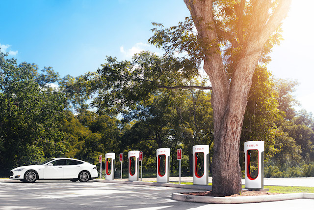 靠這一招 讓你比別人更早拿到 Tesla Model 3！