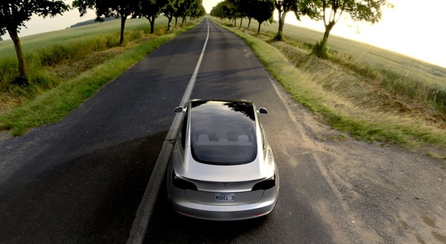 Model3一週訂單破32.5萬　Tesla創辦人推特放資訊