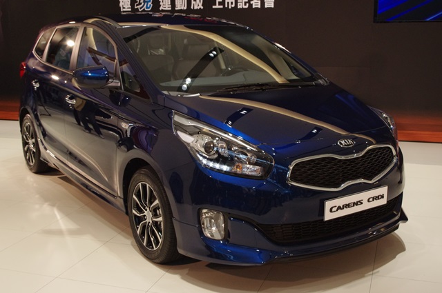 KIA Carens CRDi運動特仕版發表　NBA傳奇地虎Bogues站台