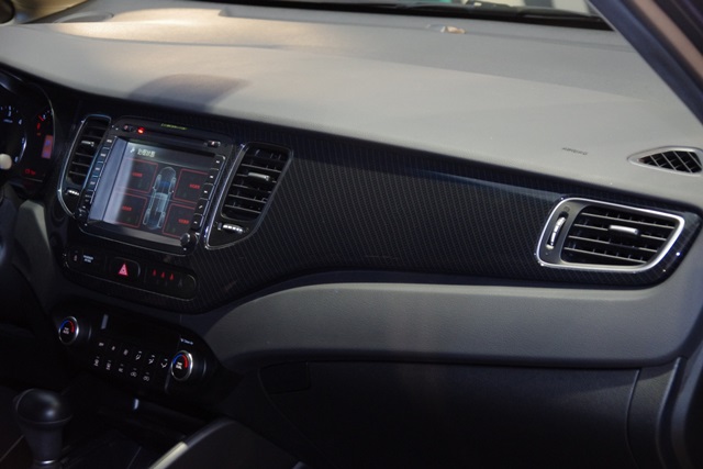 KIA Carens CRDi運動特仕版發表　NBA傳奇地虎Bogues站台