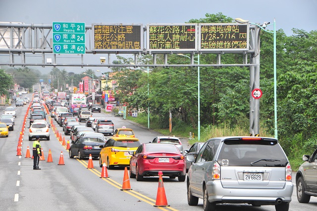 超車至今仍是許多嚴重車禍的釀災主因。（本報資料照，記者花孟璟攝）