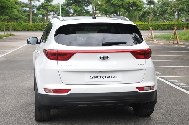 都會休旅車卻能越野？   KIA Sportage 2.0 CRDi 試駕報導
