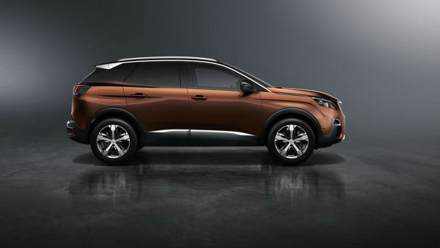 新一代Peugeot 3008軸距拉長了62mm至2,675mm，也由於軸距的的加長讓座艙空間也跟著加大。