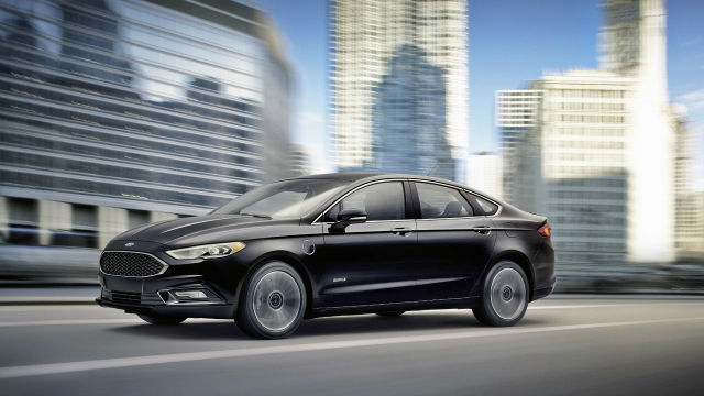 油電技術驚人！  Ford Fusion Energi 續航力竟近一千公里