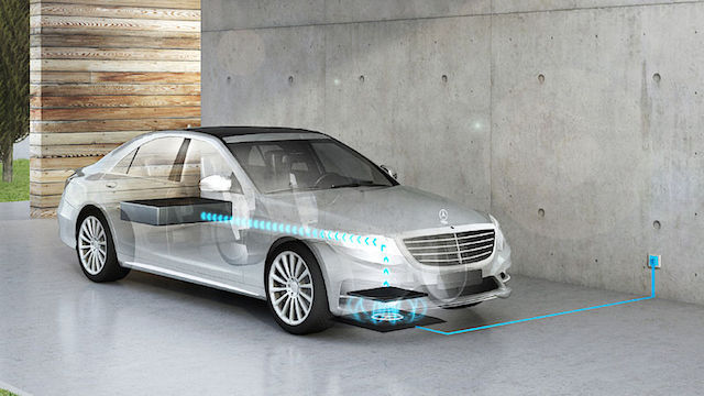 無線充電不是手機才有的功能，Mercedes-Benz 明年將導入在 S500e 車款上。