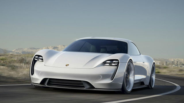Porsche去年底宣佈Mission E確定導入量產，現在該廠工程師更透露Mission E將擁有十分特殊的裝備。