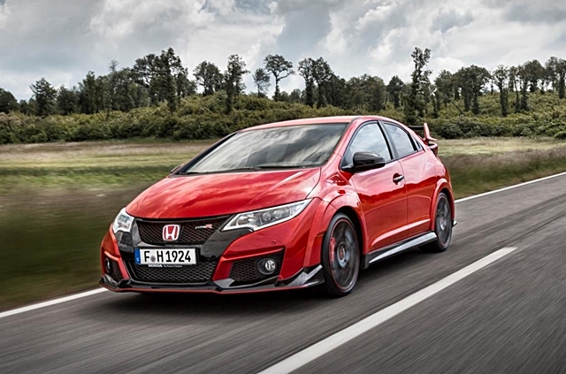 Honda Civic Type R (原廠代碼 FK2)搭載 2.0 升缸內直噴渦輪增壓引擎，最大馬力為 310 匹/40.8 公斤米，0-100km/hr 僅需 5.7 秒，極速可達每小時 270 公里，堪稱是目前市售最速前驅車款。