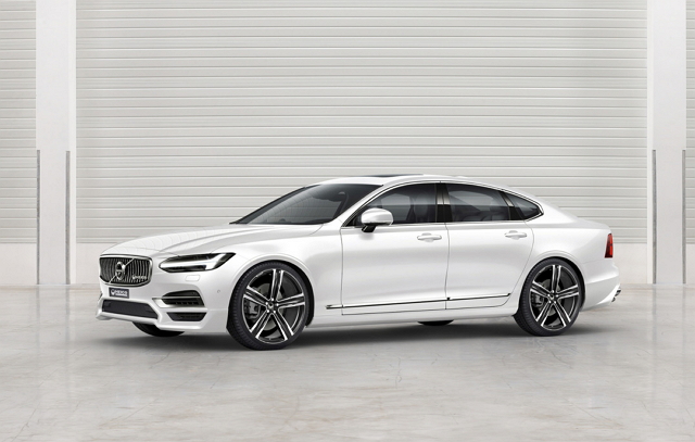 甫於海外上市不久的 Volvo S90、V90，現在就有改裝品牌推出動力升級套件，讓這兩部外型優美的房車、旅行車更加犀利。