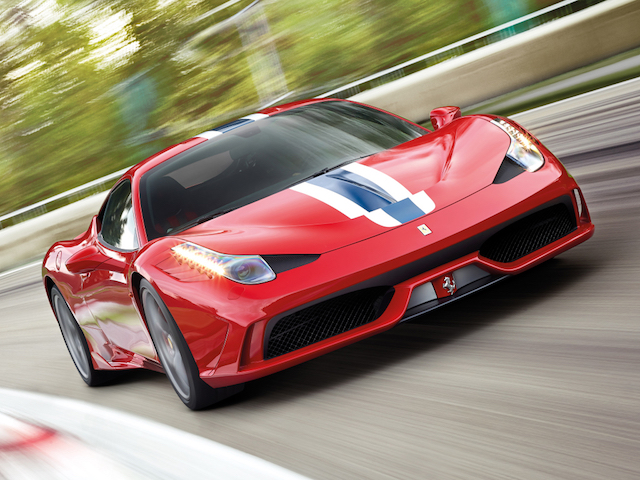 女車主倒車碰撞千萬超跑，Ferrari 車主：這是我見過最蠢的事！（有影片）