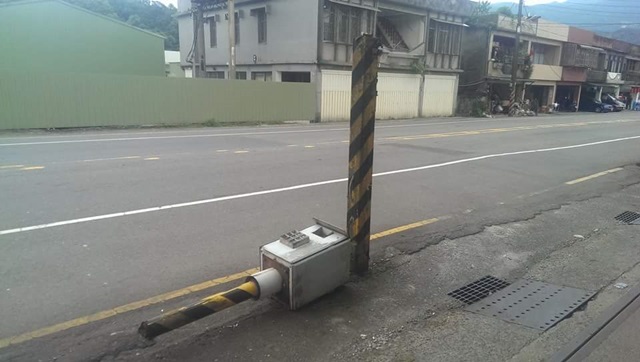 看以後誰還敢超速！測速照相神器宛如隱形戰機