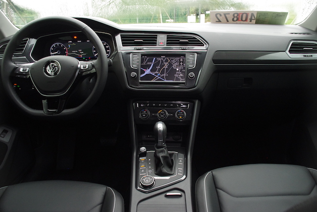 配備豐富的科技休旅，Volkswagen Tiguan 330 TSI 試駕