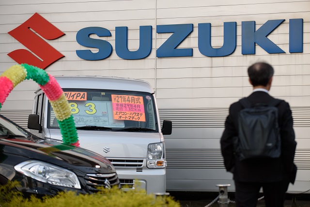 日本 Suzuki 假油耗事件日前引發爭議。（圖片來源：彭博）