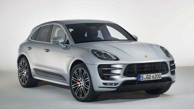 Porsche為了不讓旗艦Macan Turbo S專美於前，特地為Macan Turbo打造了專屬的性能套件。