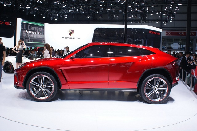 Lamborghini 希望朝舒適、操控性更佳等方向調整，以此吸引女性顧客群的目光。（圖片來源：carscoops）