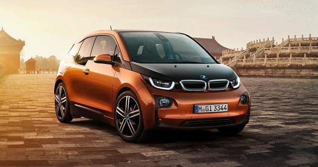 BMW i3 續航力 130 公里，國外售價約 4.4 萬美金（約 140 萬台幣）。（圖片來源：www.bmwblog.com）