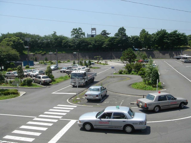 日本年輕人不愛開車，連帶駕訓班招生也受到影響。