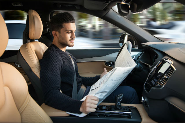 未來Volvo旗下的車款儘管配備全自動駕駛系統，仍會配置方向盤，讓想操控的駕駛可隨時自行運用。