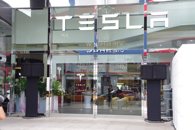 Tesla 的銷售方式相當特殊,不需透過經銷商,而是採取直營銷售模式,為得就是避免消費者要到各經銷商比價,希望自己能拿到最低折扣的情形。(本報資料照)