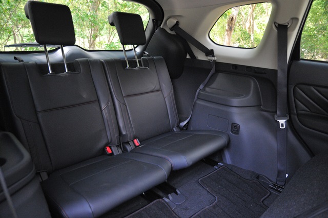 囧臉搖身一變成帥氣型男！Mitsubishi Outlander 小改款試駕