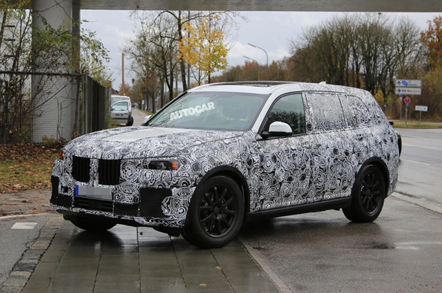 整體輪廓偏向 X5 車系，而非 X6 的類 Coupe 風格。