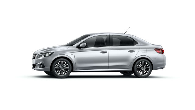 柴油版本搭載 1.6 升引擎，提供兩種動力表現─92hp、100hp，皆搭配 5 速手排變速箱。