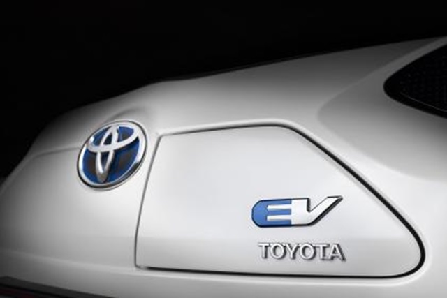 Toyota 希望在 2020 年前推出全新電動車，並且是跟上世界潮流續航 300 公里的車款。