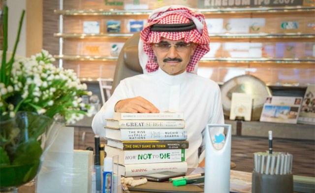Alwaleed 指出，若一個家庭僅仰賴男性駕駛，那則需負責因女性不能開車而要叫車的費用，一個月至少要花上 1,000 美元。（圖片來源：@Alwaleed_Talal 官方 Twitter）