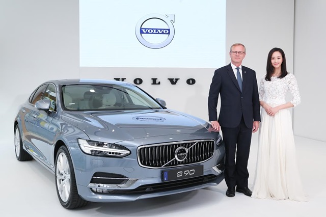 全新旗艦 The New Volvo S90 與品牌好朋友張鈞甯聯袂獻上「Alice's Wedding 艾莉絲的婚禮」微電影。